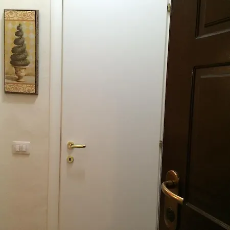 Apartman Kibilu - Via Thaon De Revel Milánó